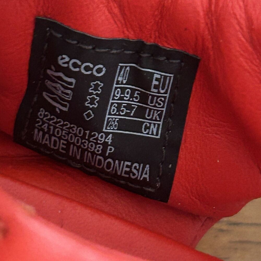 ECCO Women's Offroad Puffy Leather Cushioned Walking Sandals Red 9-9.5 US / 40EU - Picture 7 of 8